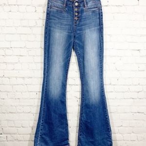 Sun & Shadow Highwaisted Flare Jeans
